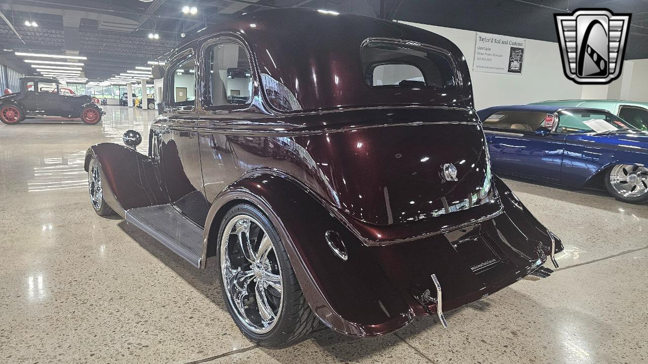 1933 Ford Vicky