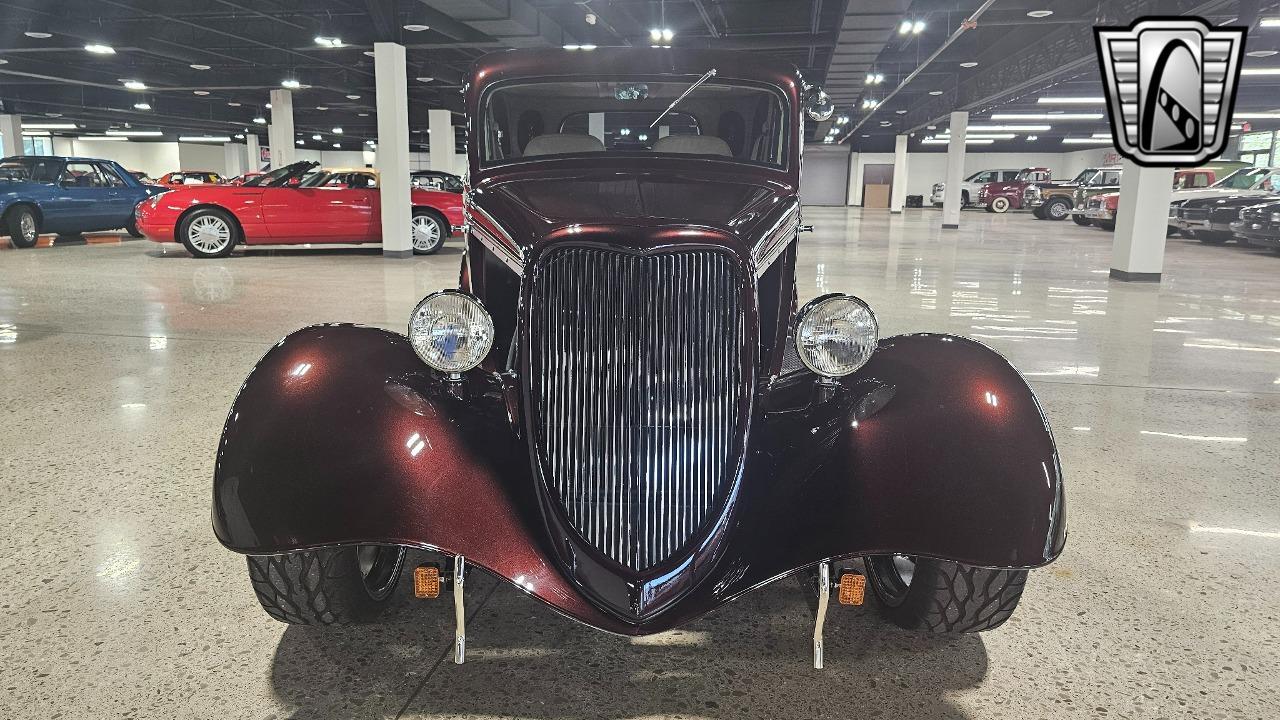 1933 Ford Vicky