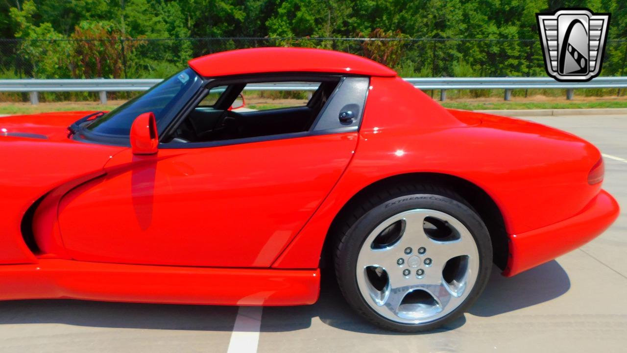 1999 Dodge Viper