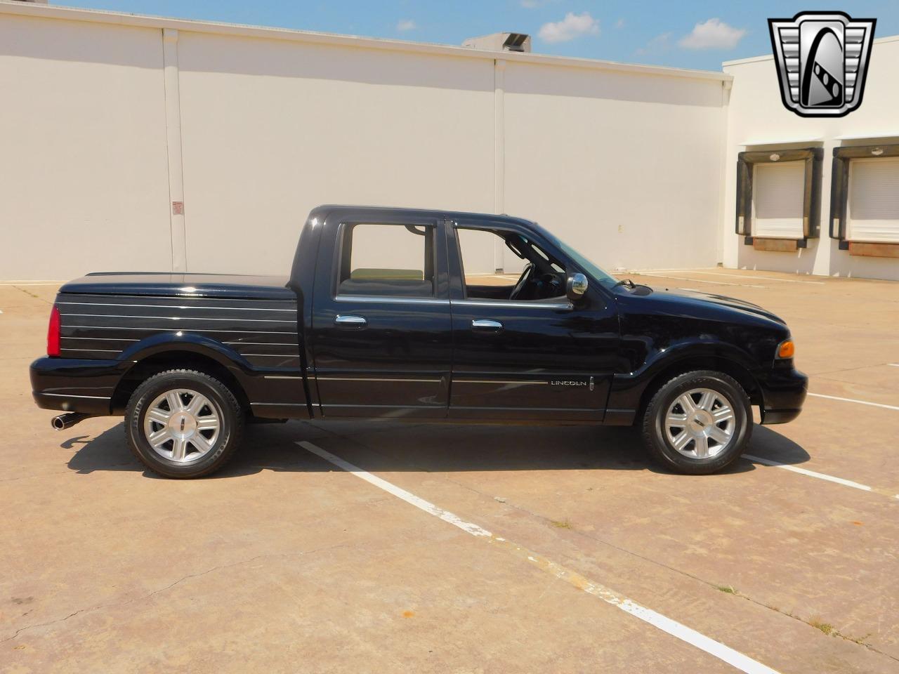 2002 Lincoln Blackwood