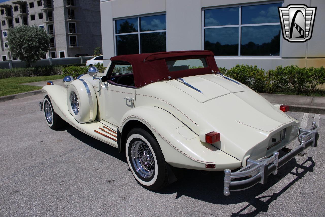 1981 Excalibur Roadster