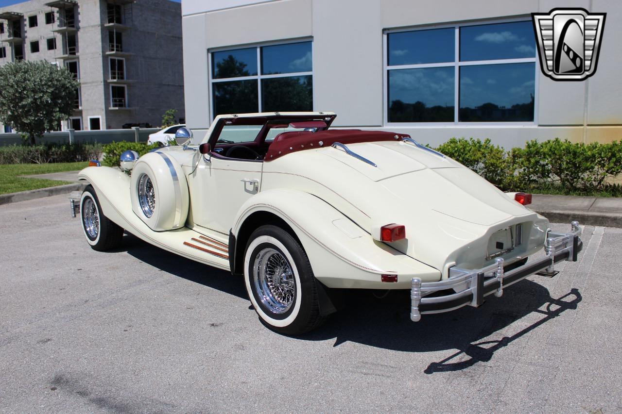 1981 Excalibur Roadster