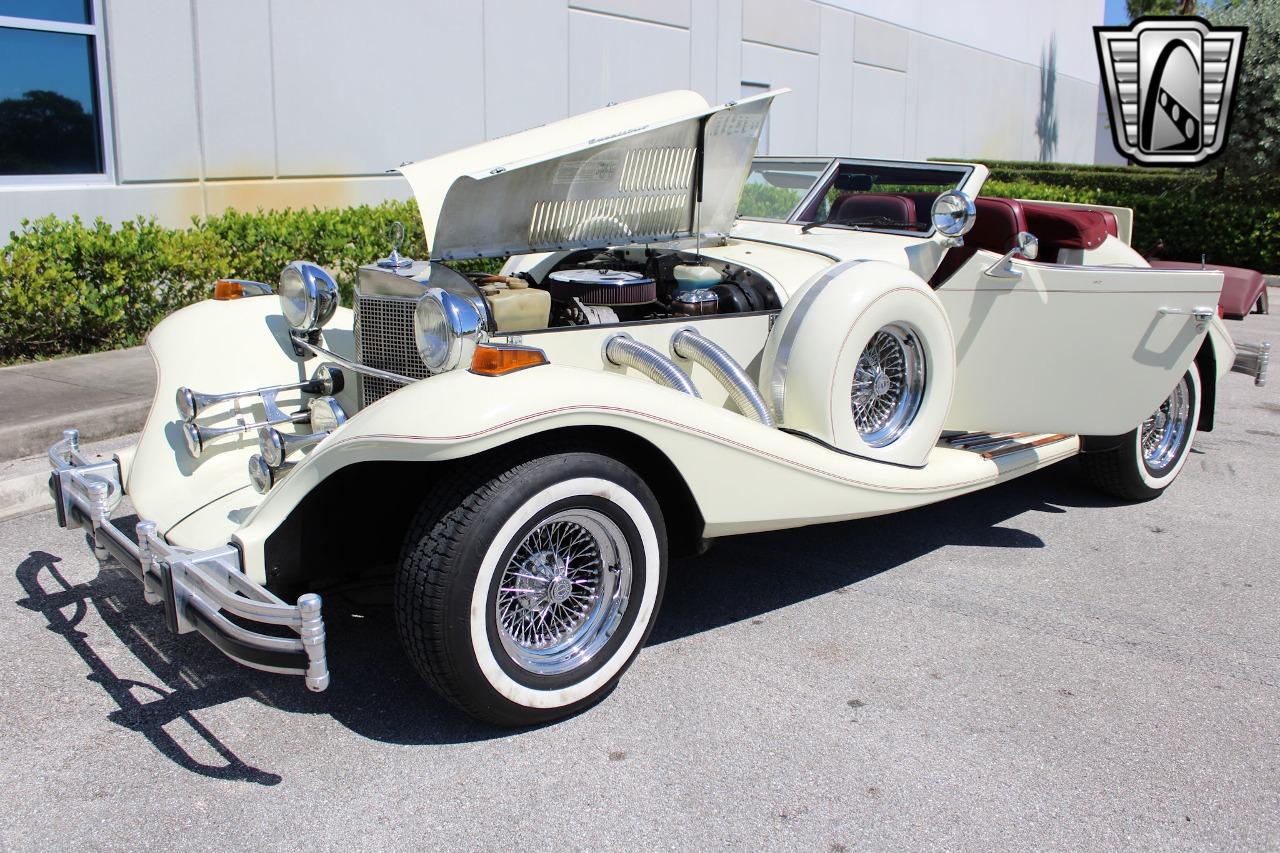 1981 Excalibur Roadster