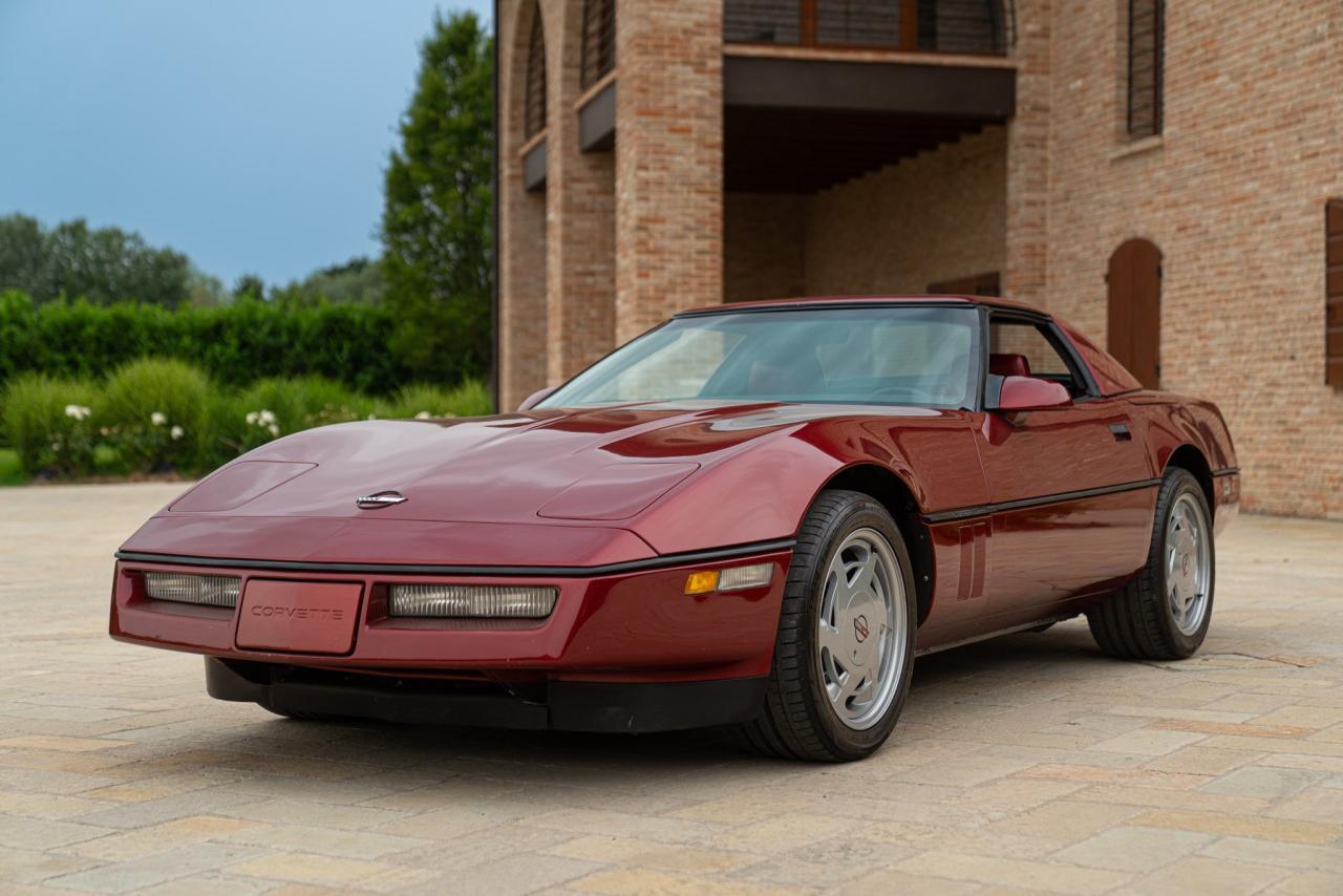 1987 Chevrolet Corvette C4 Convertible