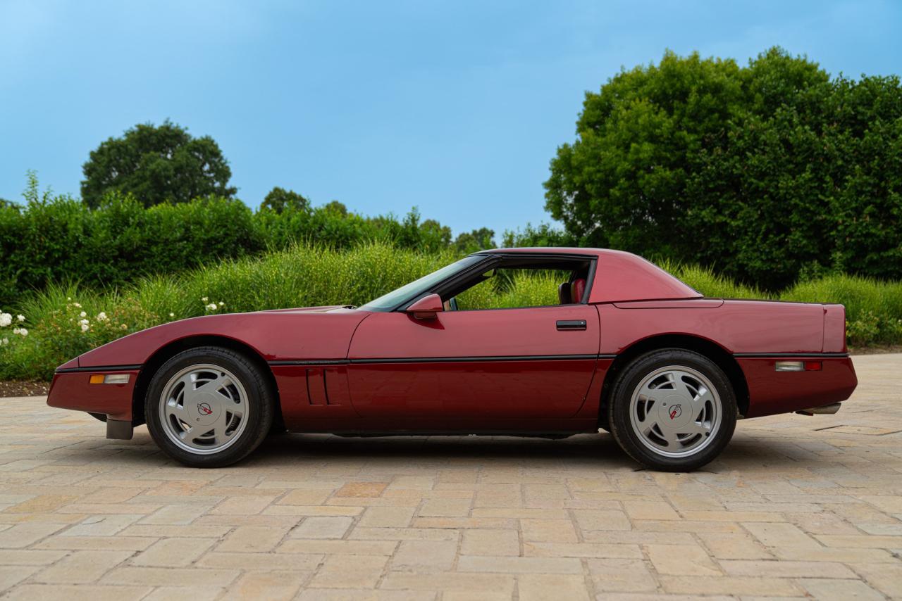 1987 Chevrolet Corvette C4 Convertible