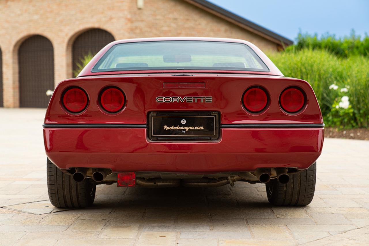 1987 Chevrolet Corvette C4 Convertible