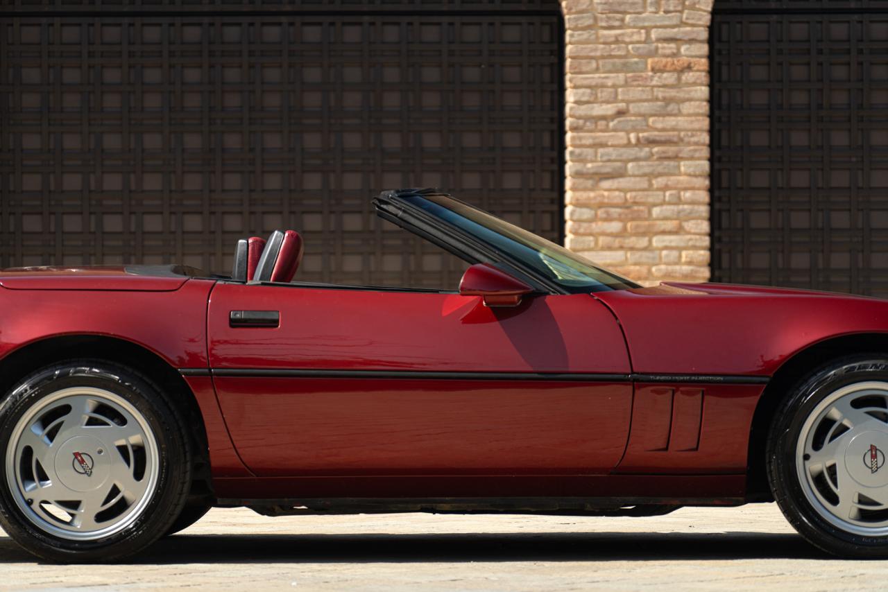 1987 Chevrolet Corvette C4 Convertible