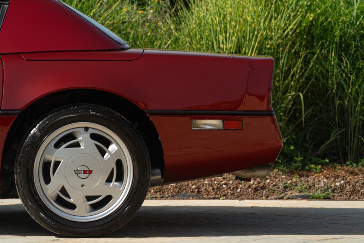 1987 Chevrolet Corvette C4 Convertible