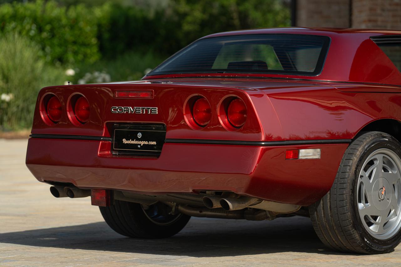 1987 Chevrolet Corvette C4 Convertible