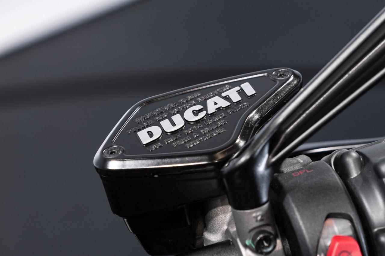 2022 Ducati DUCATI DIAVEL 1260 (KM 0)