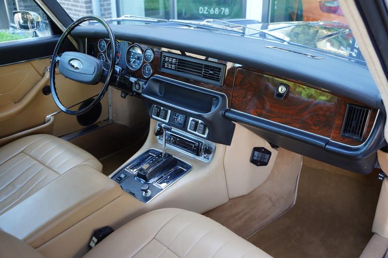 1977 Jaguar XJ6 4.2 Coupe