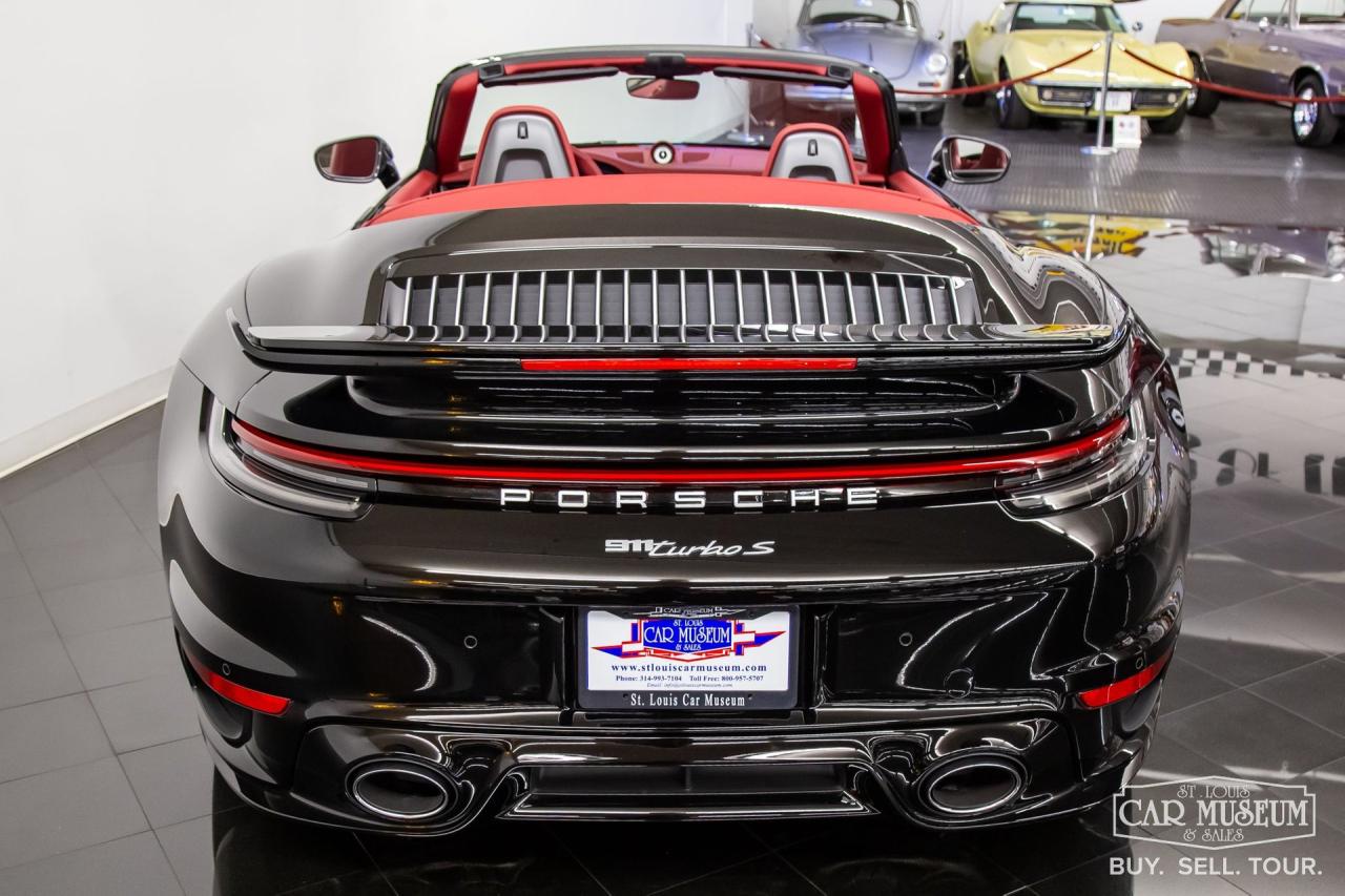 2024 Porsche 911 Turbo S Cabriolet