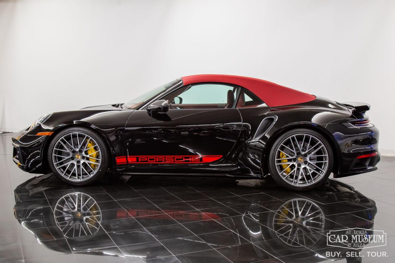 2024 Porsche 911 Turbo S Cabriolet