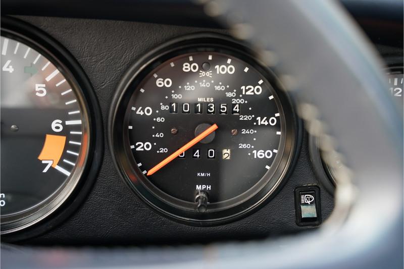 1986 Porsche 911 3.2 Carrera Coupe