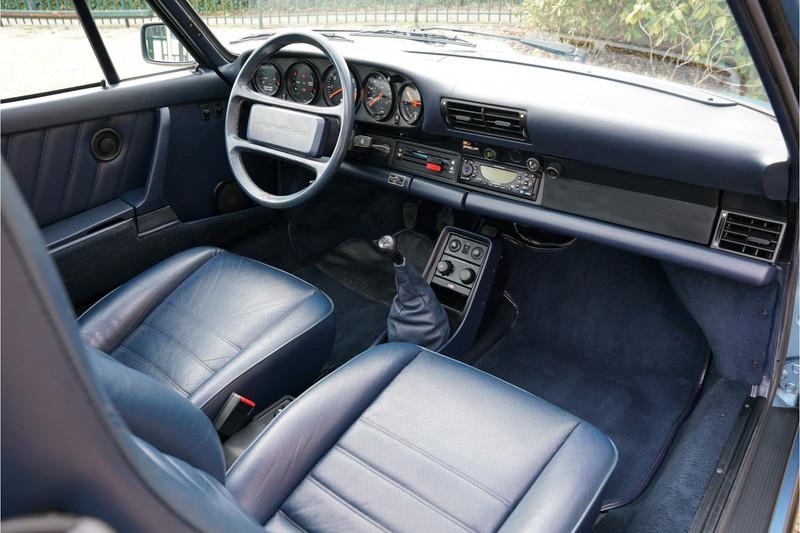 1986 Porsche 911 3.2 Carrera Coupe