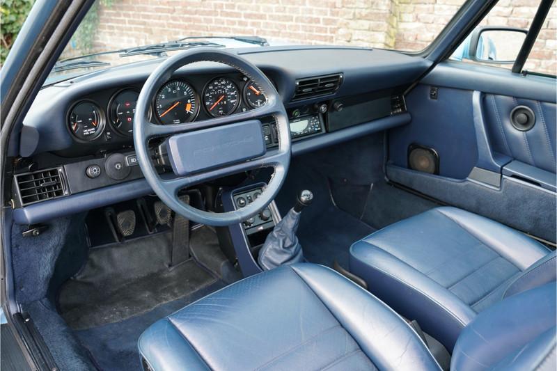 1986 Porsche 911 3.2 Carrera Coupe