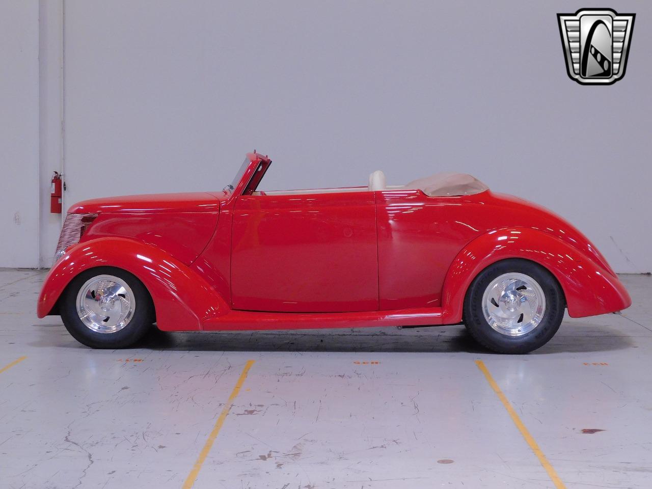 1938 Ford Cabriolet