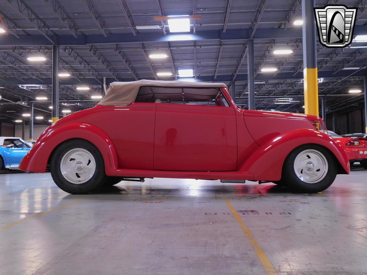 1938 Ford Cabriolet