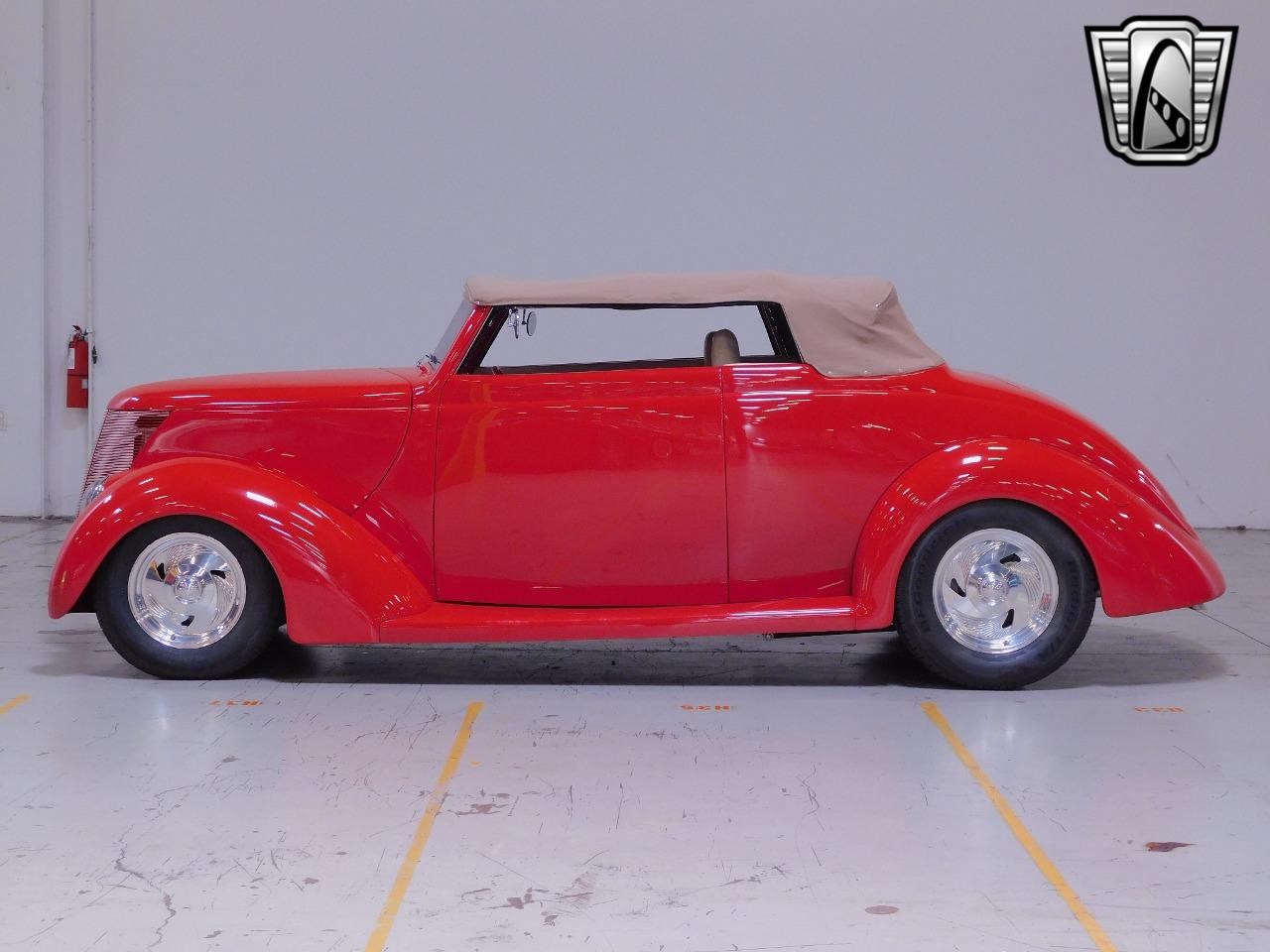 1938 Ford Cabriolet