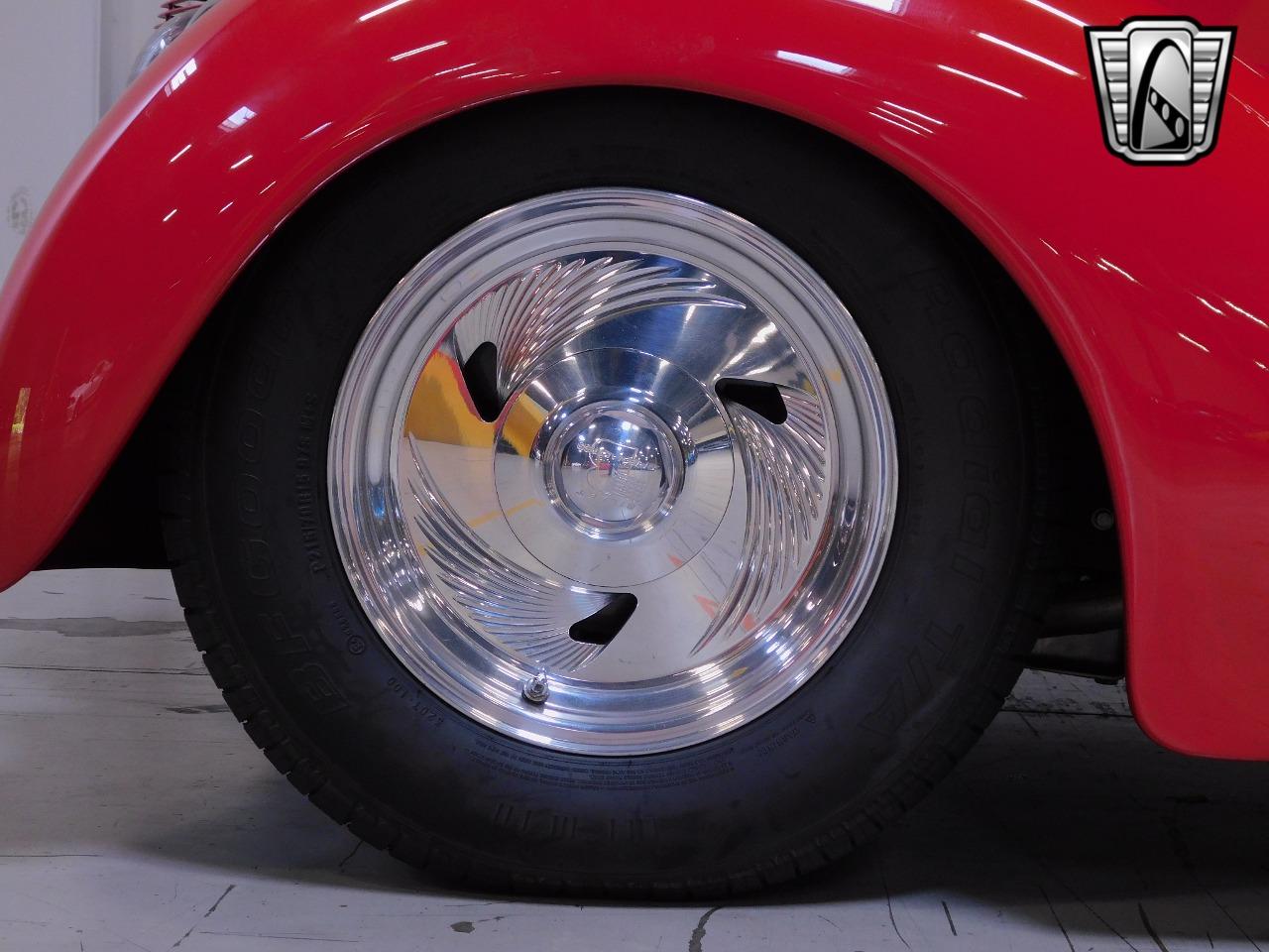 1938 Ford Cabriolet