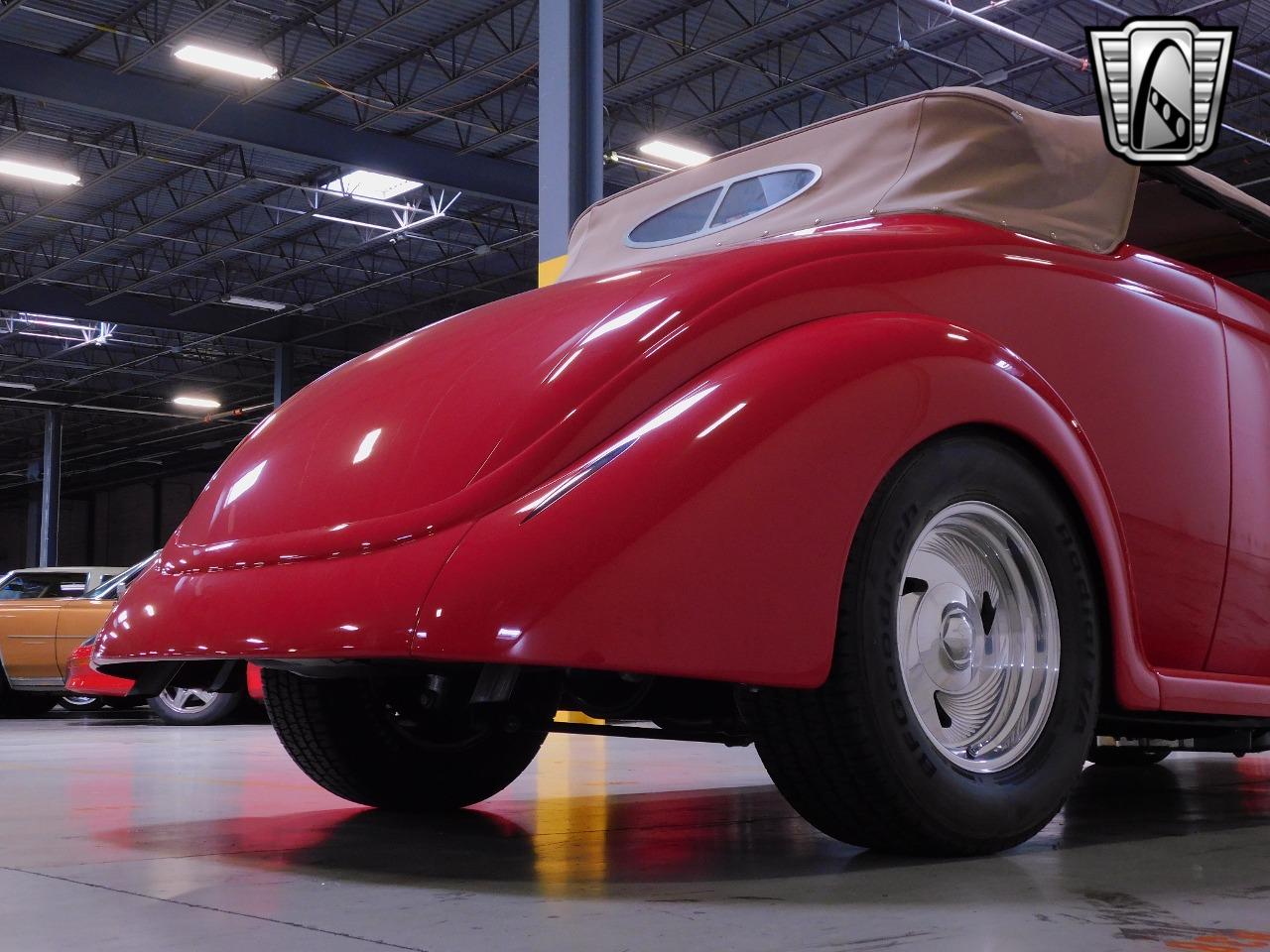 1938 Ford Cabriolet