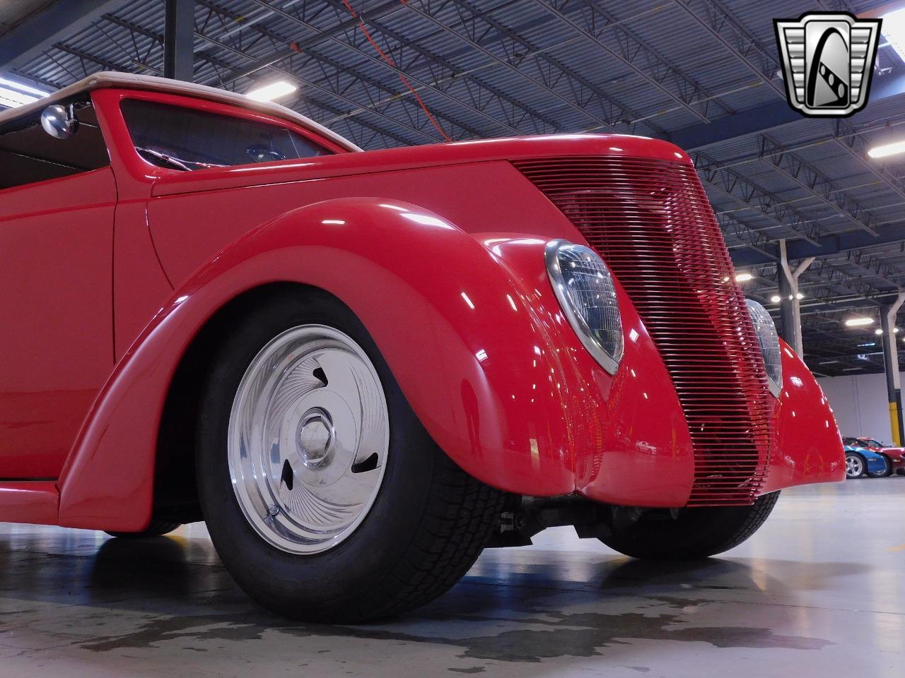 1938 Ford Cabriolet