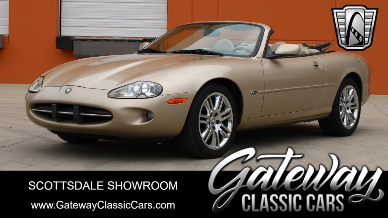 2000 Jaguar XK8