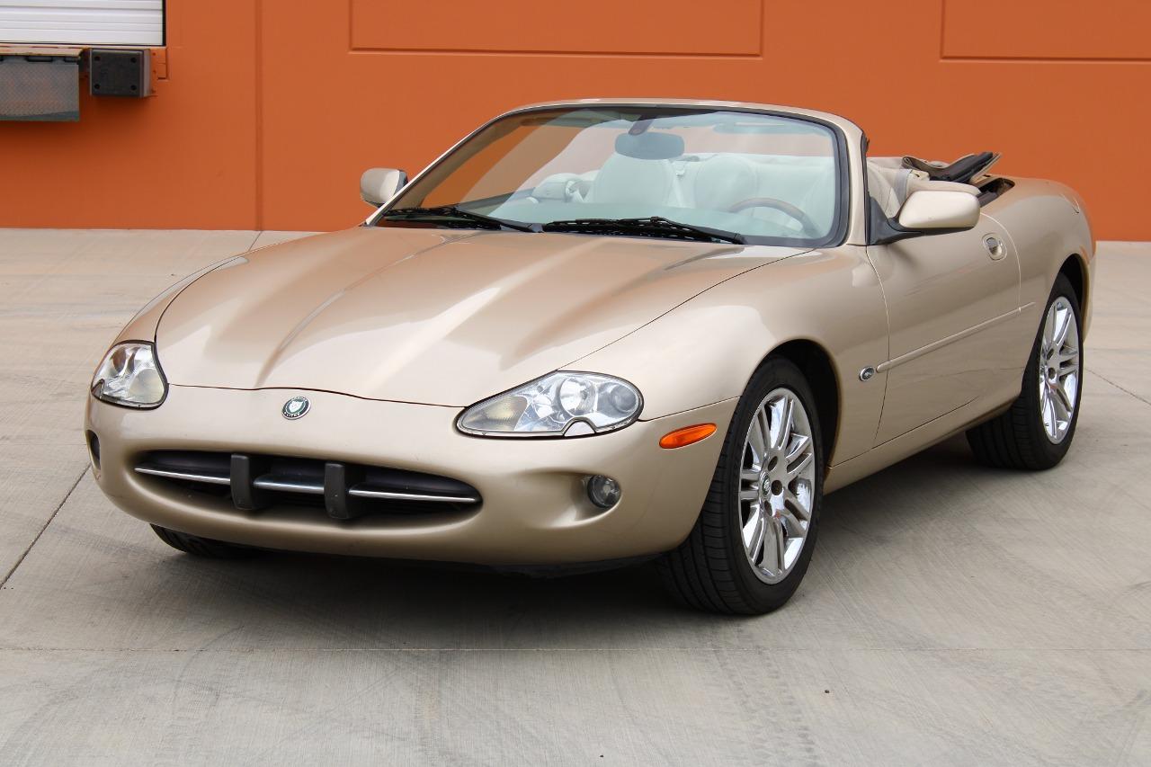 2000 Jaguar XK8