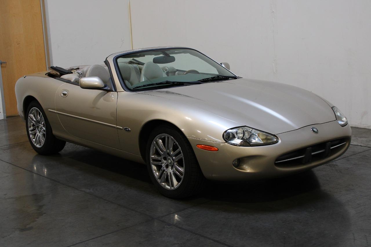 2000 Jaguar XK8