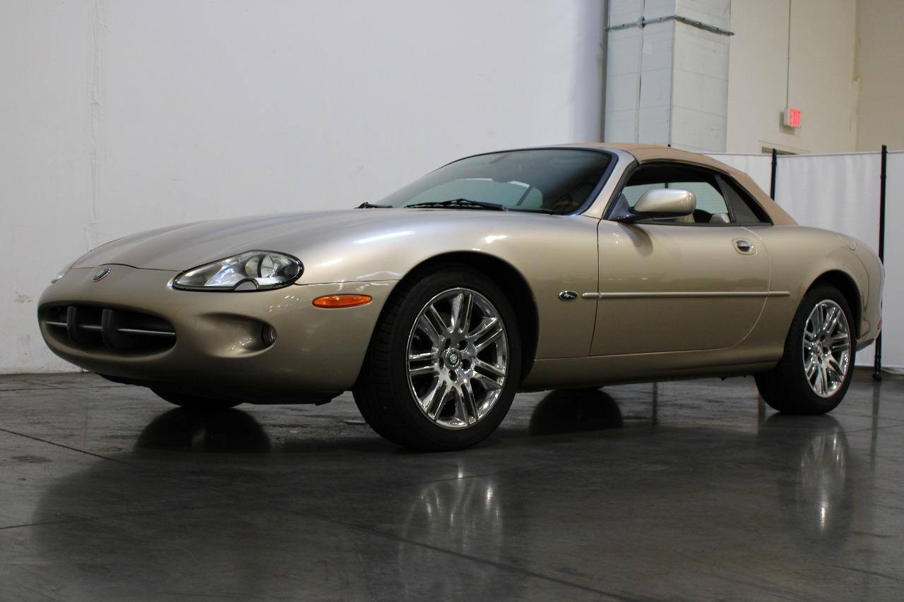 2000 Jaguar XK8