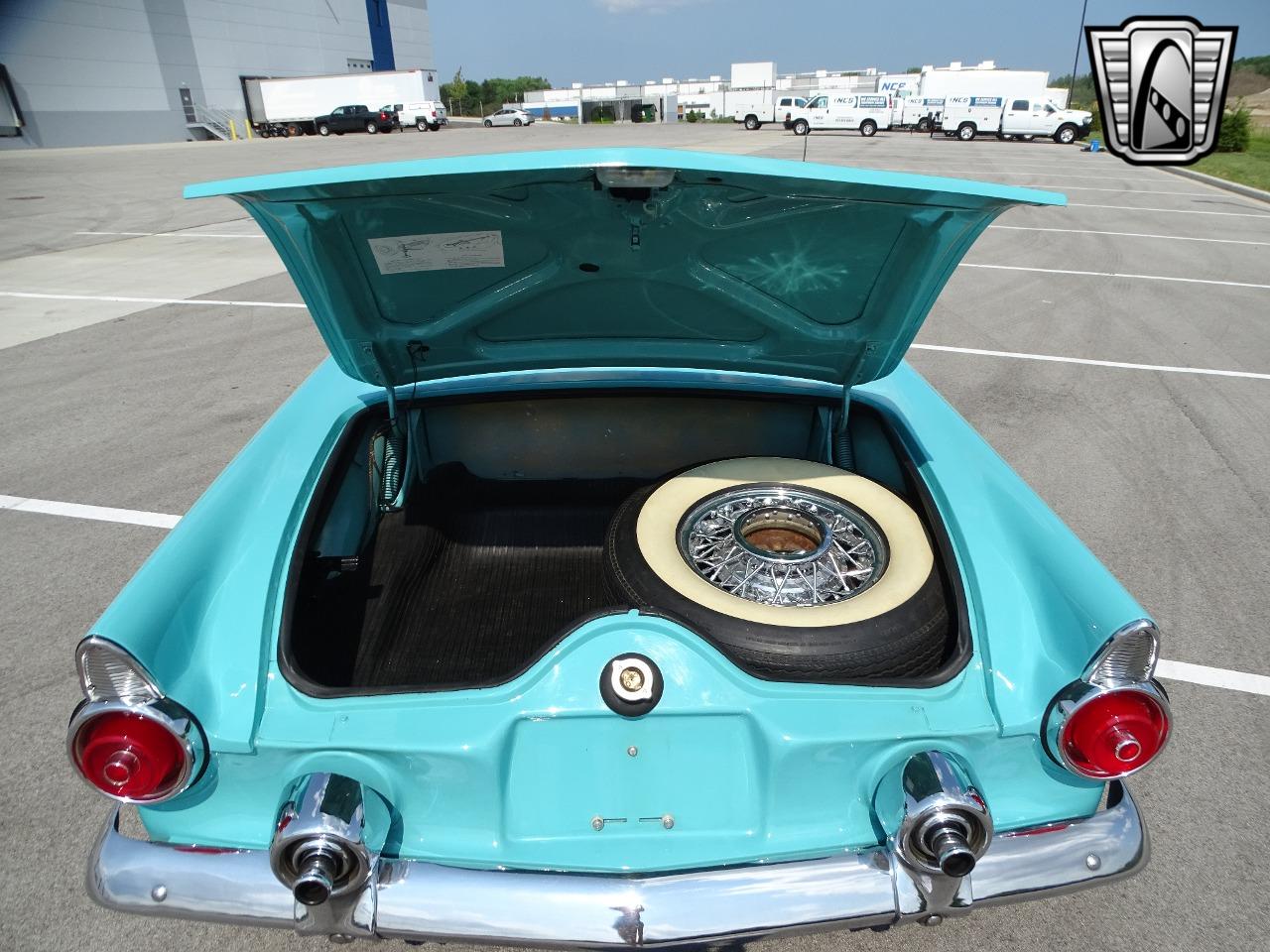 1955 Ford Thunderbird