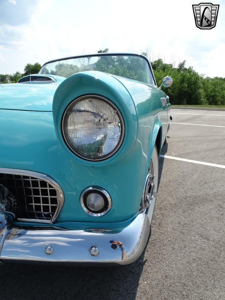 1955 Ford Thunderbird