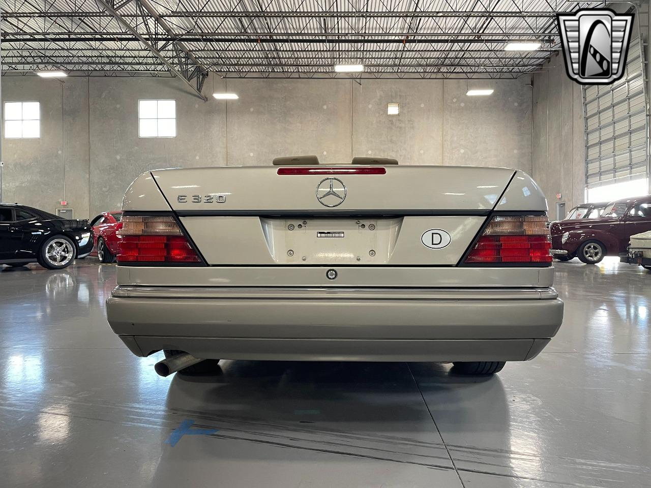 1994 Mercedes - Benz E320