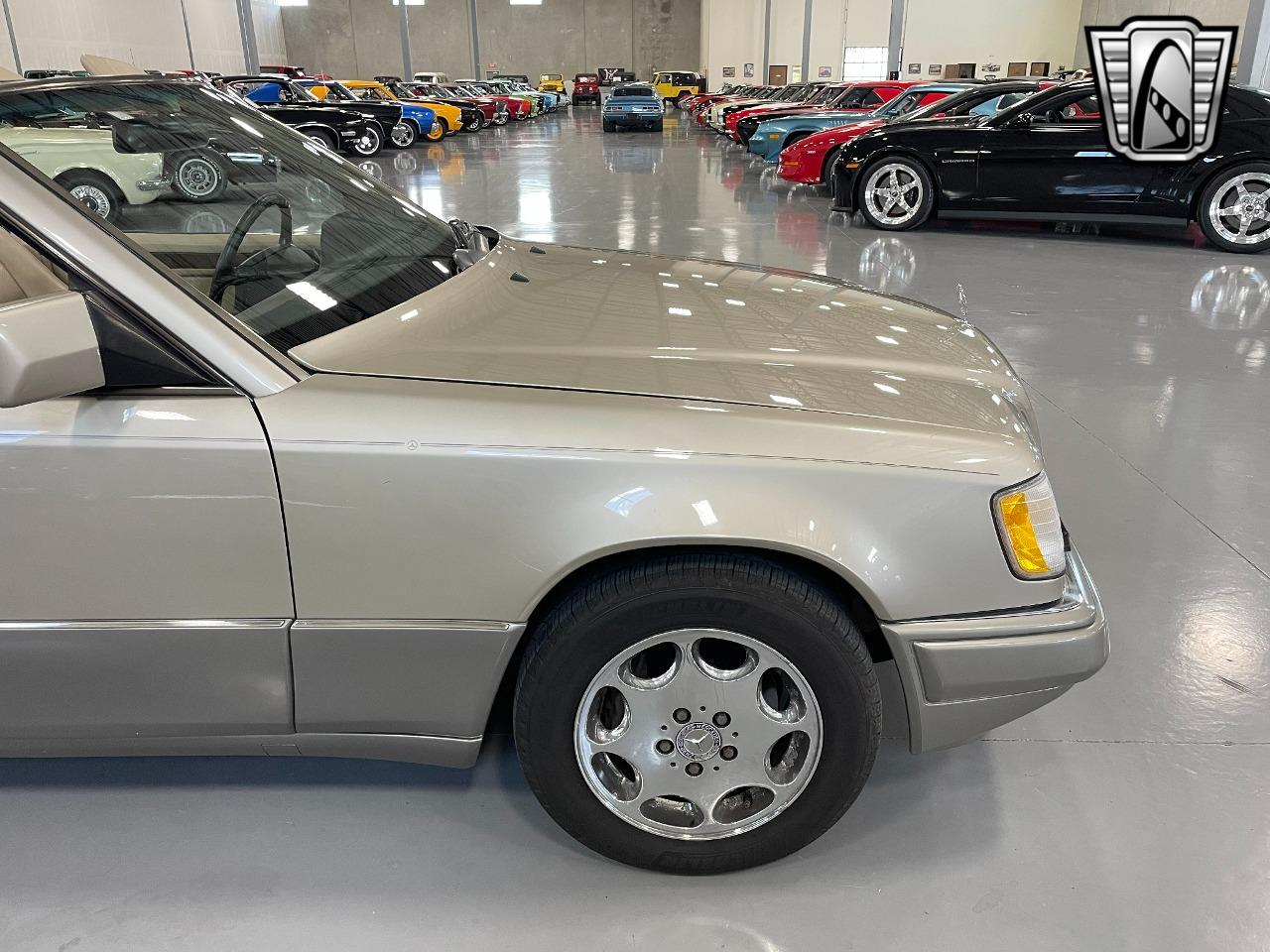 1994 Mercedes - Benz E320