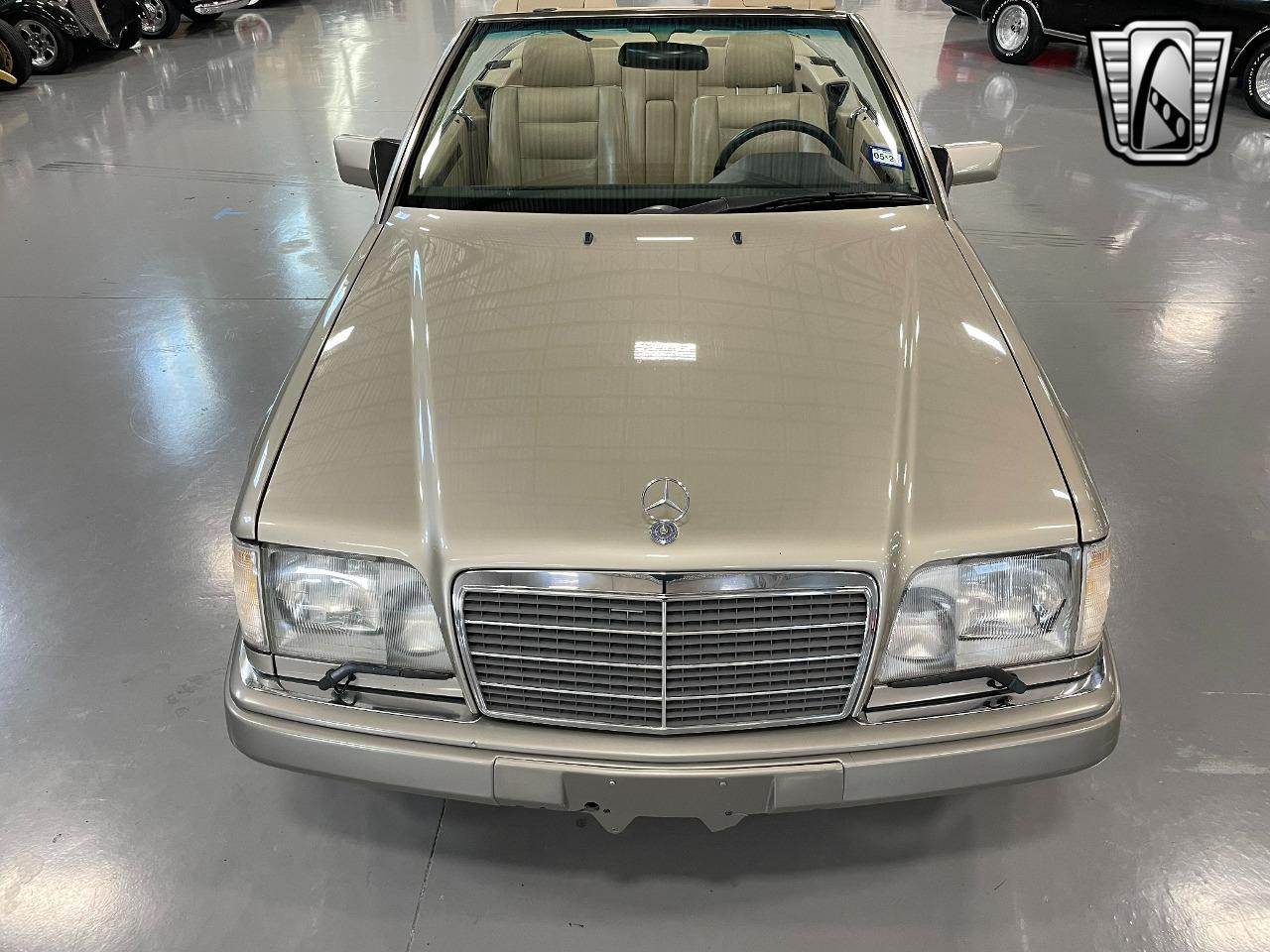 1994 Mercedes - Benz E320