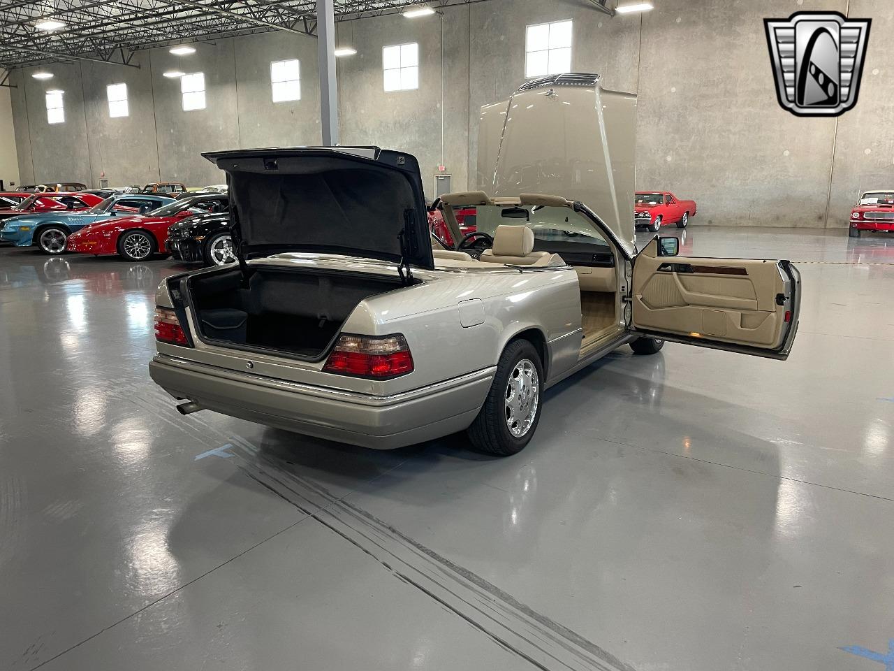 1994 Mercedes - Benz E320