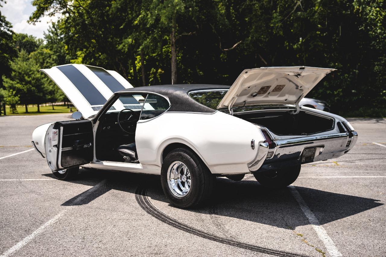 1969 Oldsmobile Cutlass