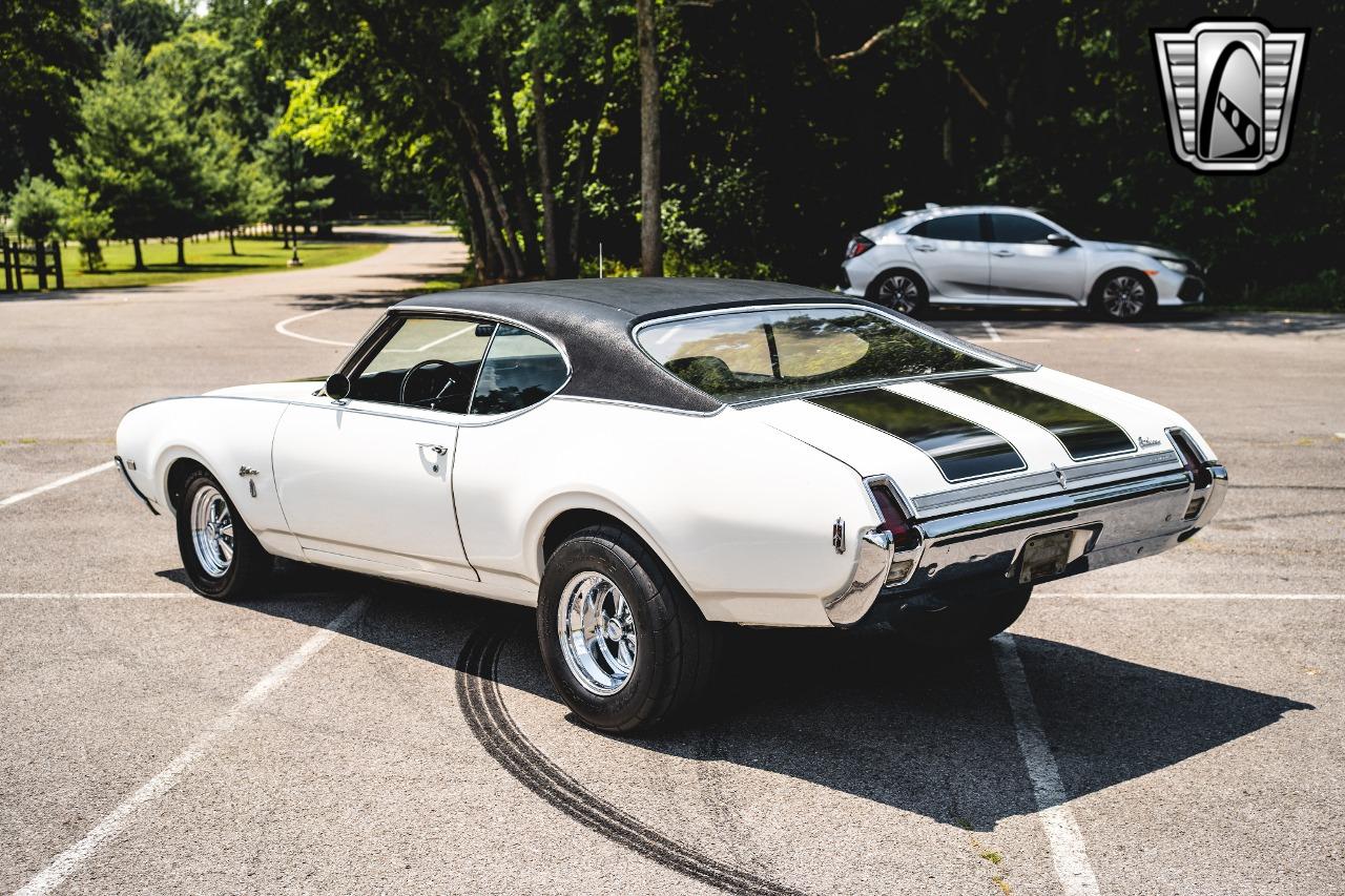 1969 Oldsmobile Cutlass