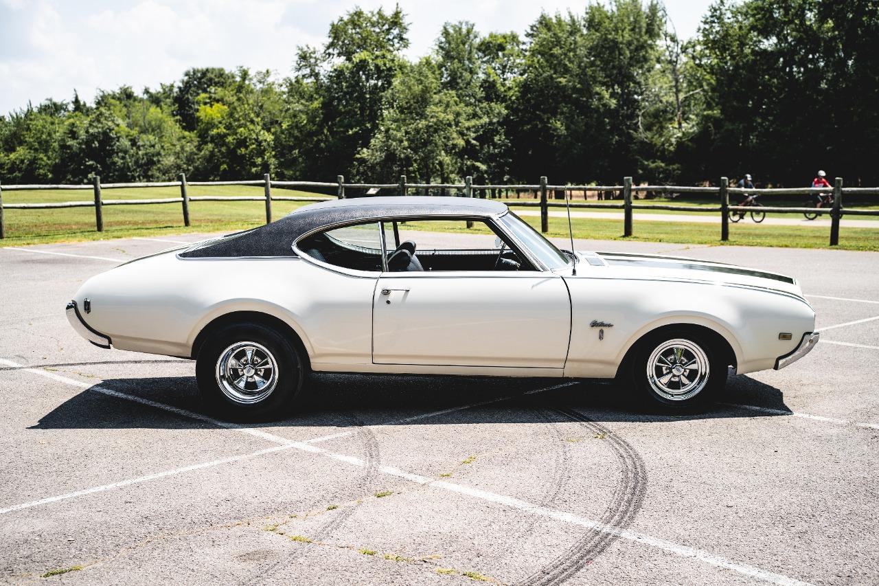 1969 Oldsmobile Cutlass