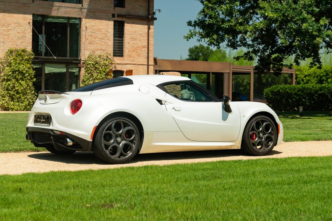 2014 Alfa Romeo 4C LAUNCH EDITION