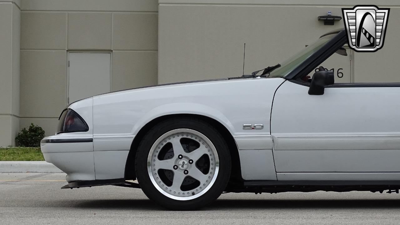 1992 Ford Mustang