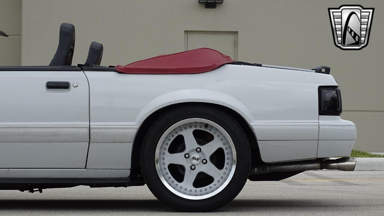 1992 Ford Mustang