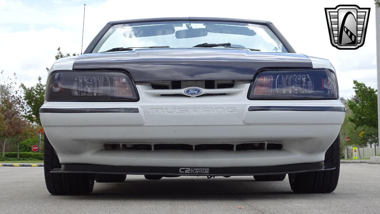 1992 Ford Mustang