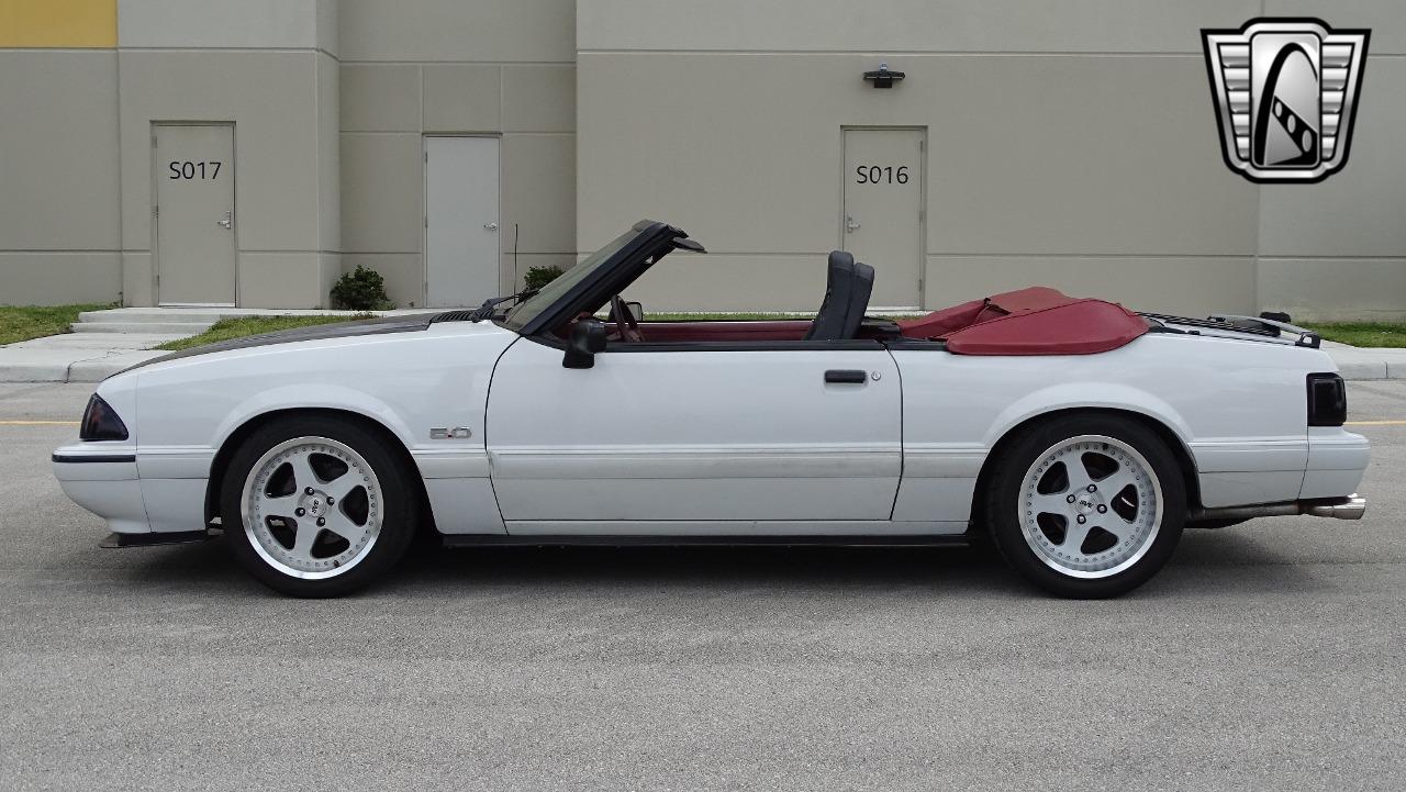 1992 Ford Mustang