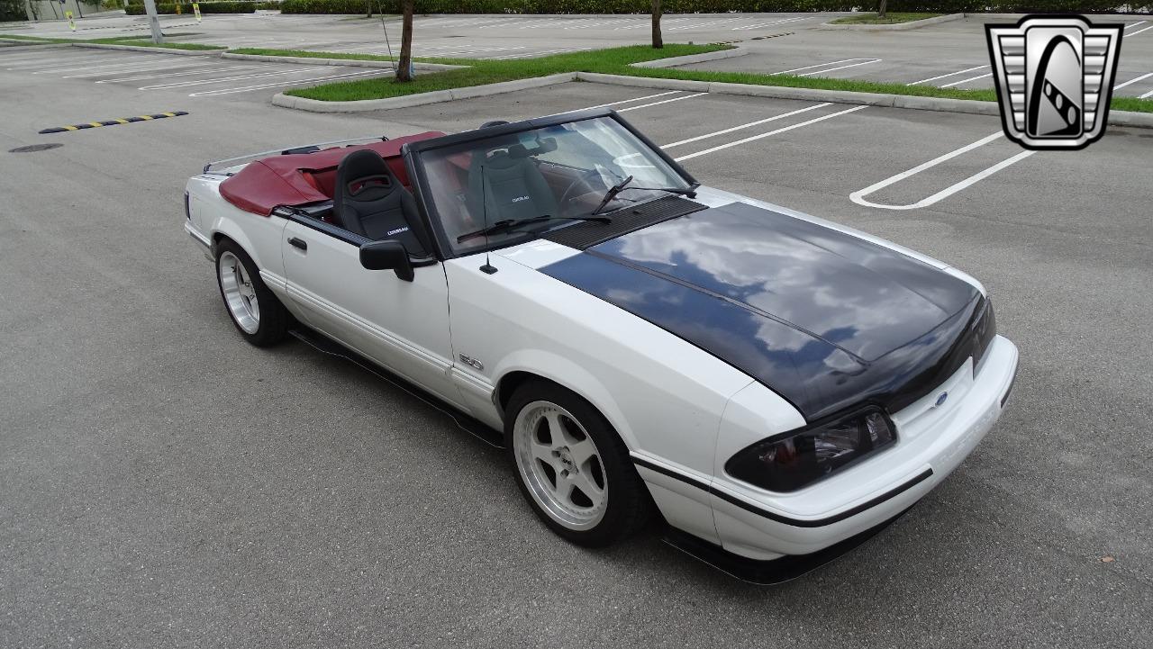 1992 Ford Mustang