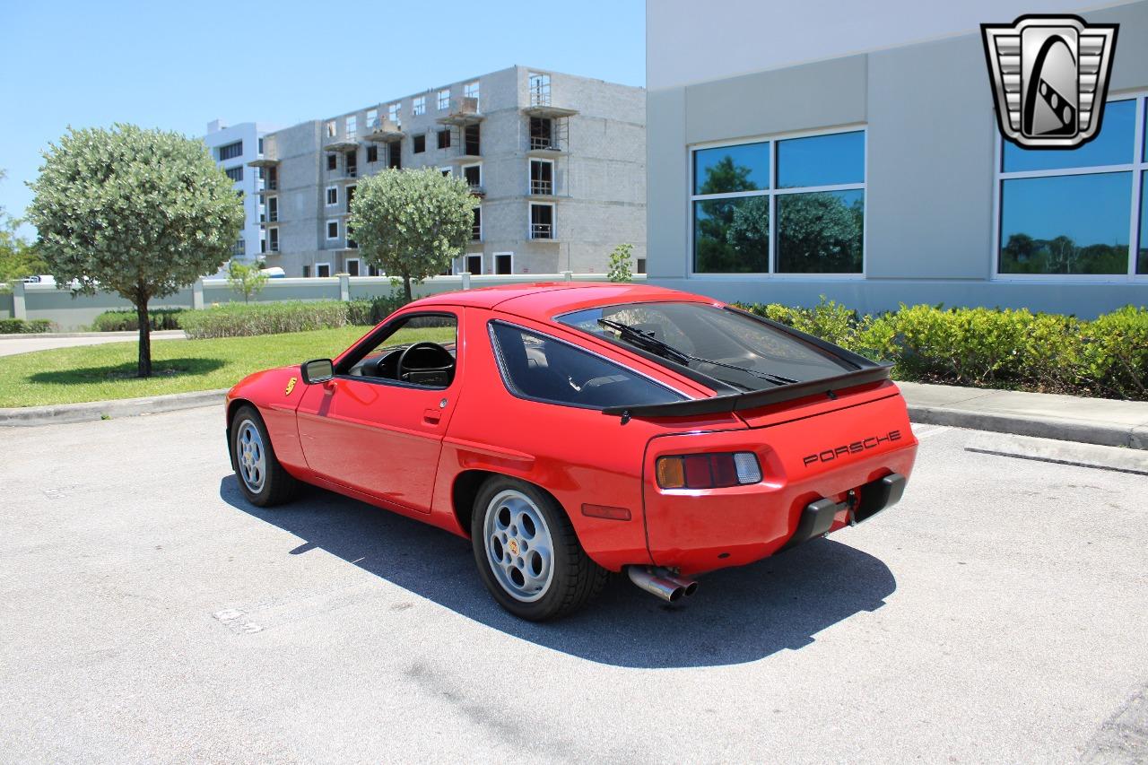 1982 Porsche 928