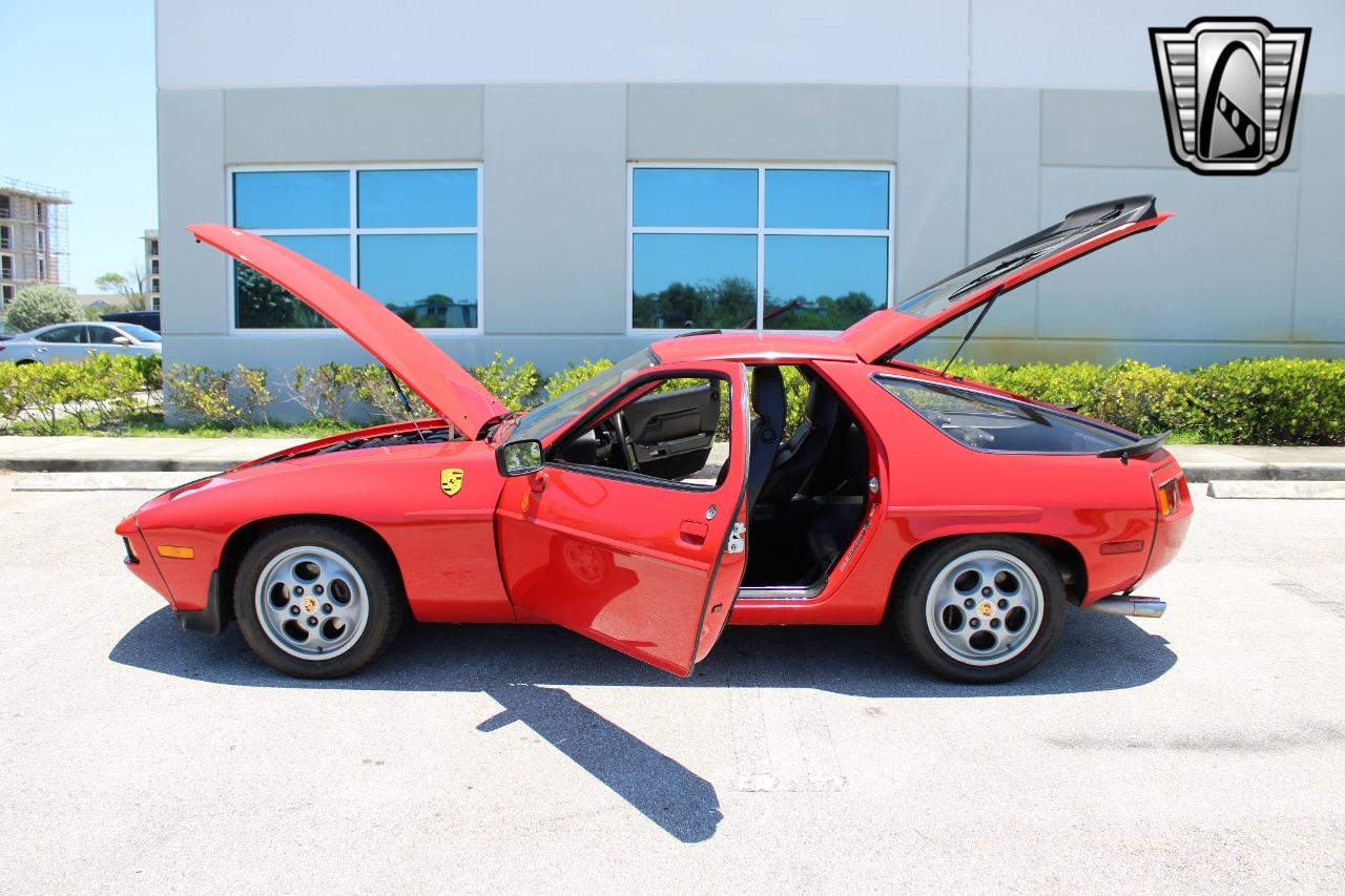 1982 Porsche 928