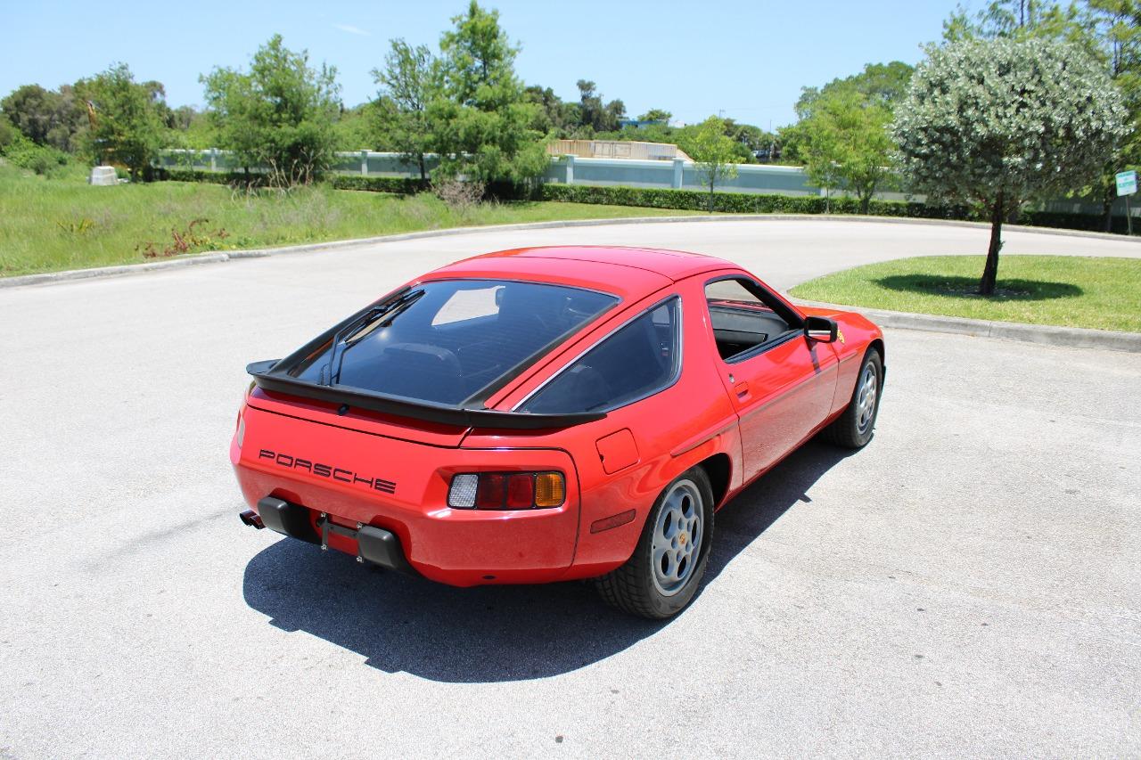 1982 Porsche 928