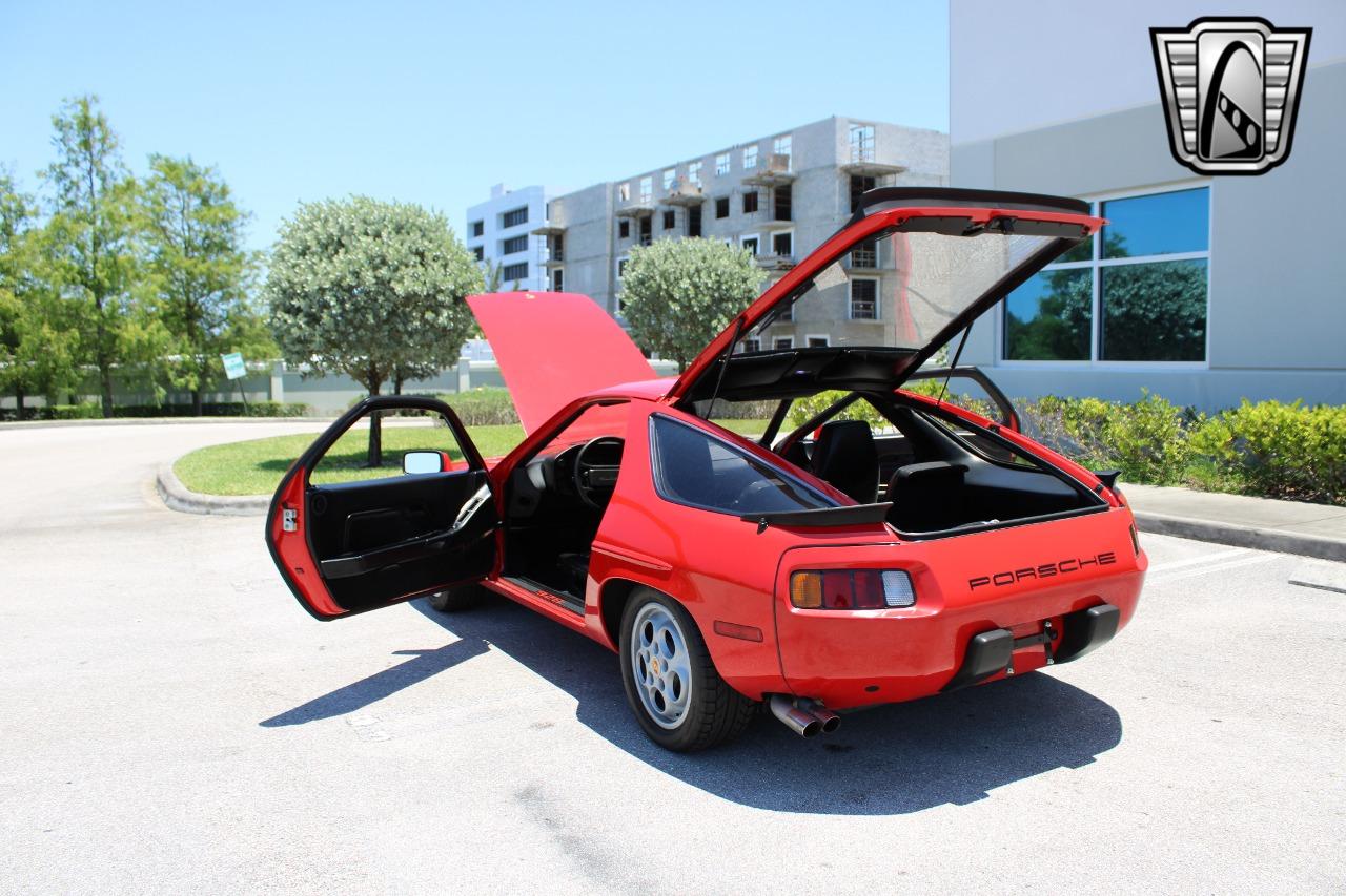 1982 Porsche 928