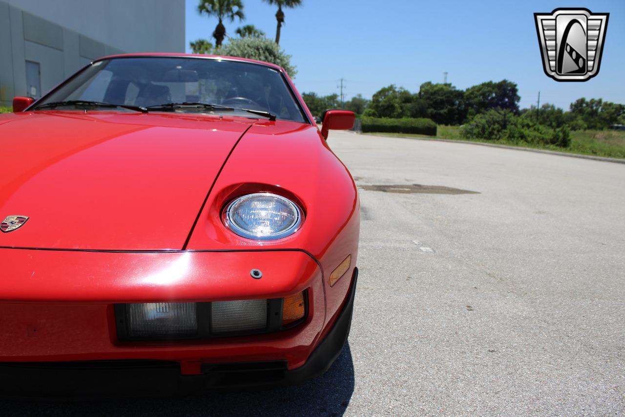 1982 Porsche 928